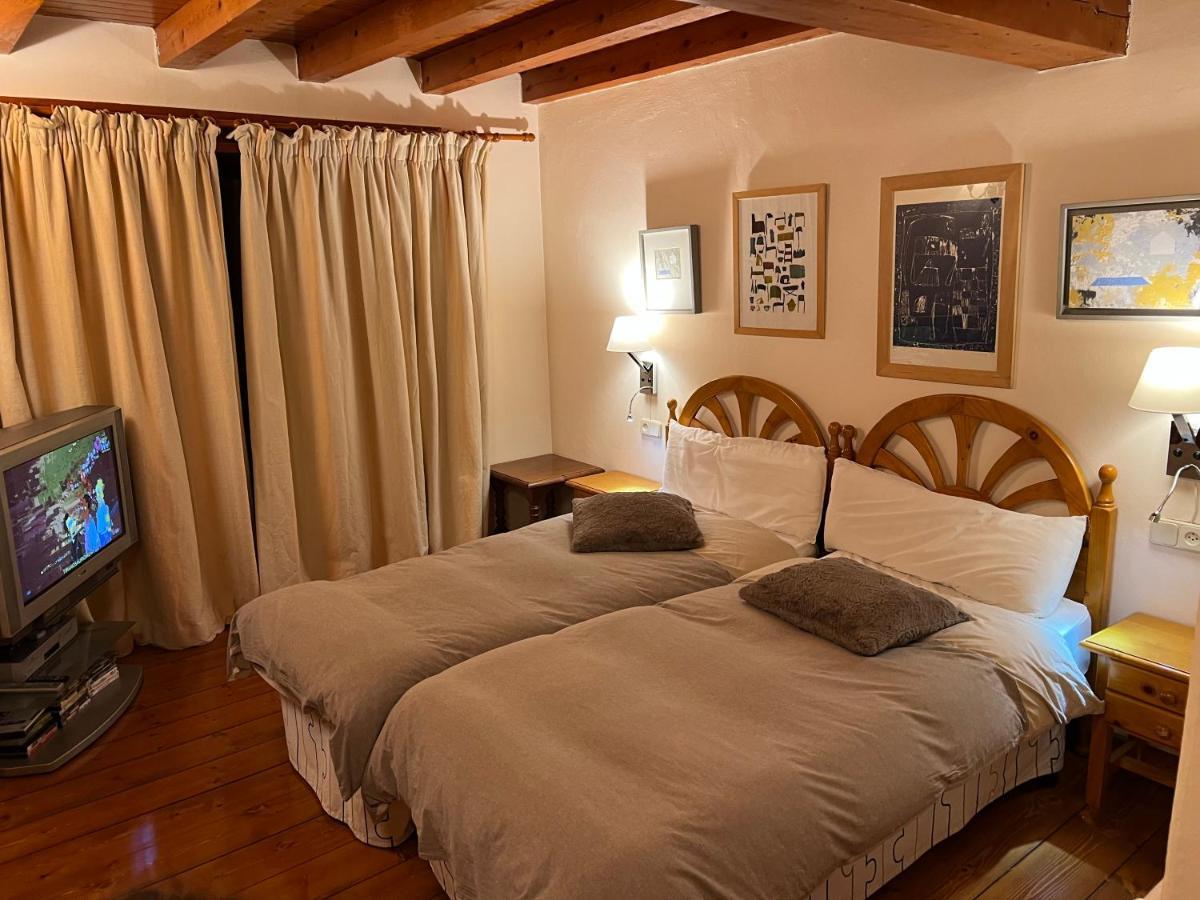 Casa De Piedra Con Encanto En El Bonito Pueblo De Bagergue Εξωτερικό φωτογραφία