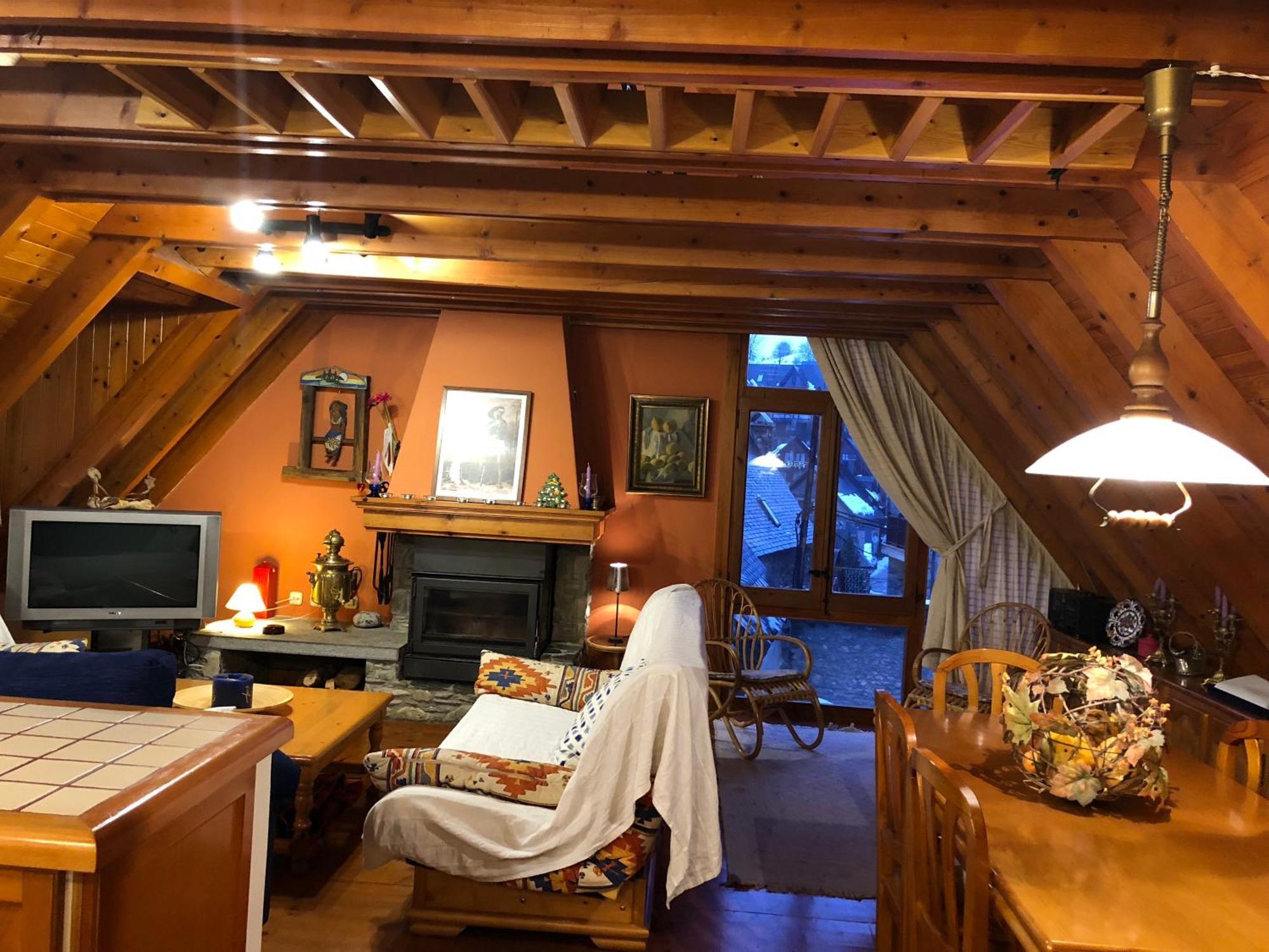 Casa De Piedra Con Encanto En El Bonito Pueblo De Bagergue Εξωτερικό φωτογραφία