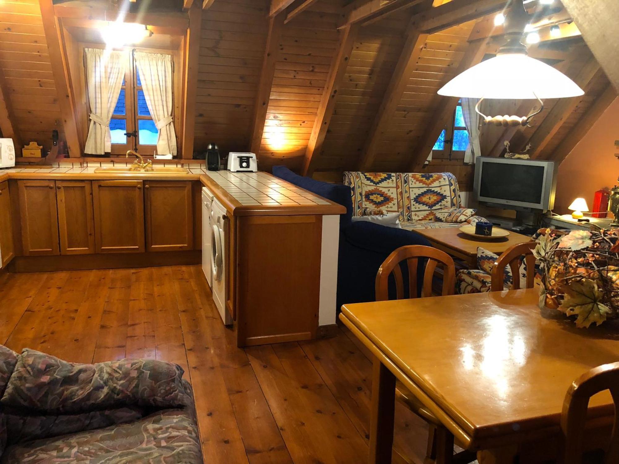 Casa De Piedra Con Encanto En El Bonito Pueblo De Bagergue Εξωτερικό φωτογραφία