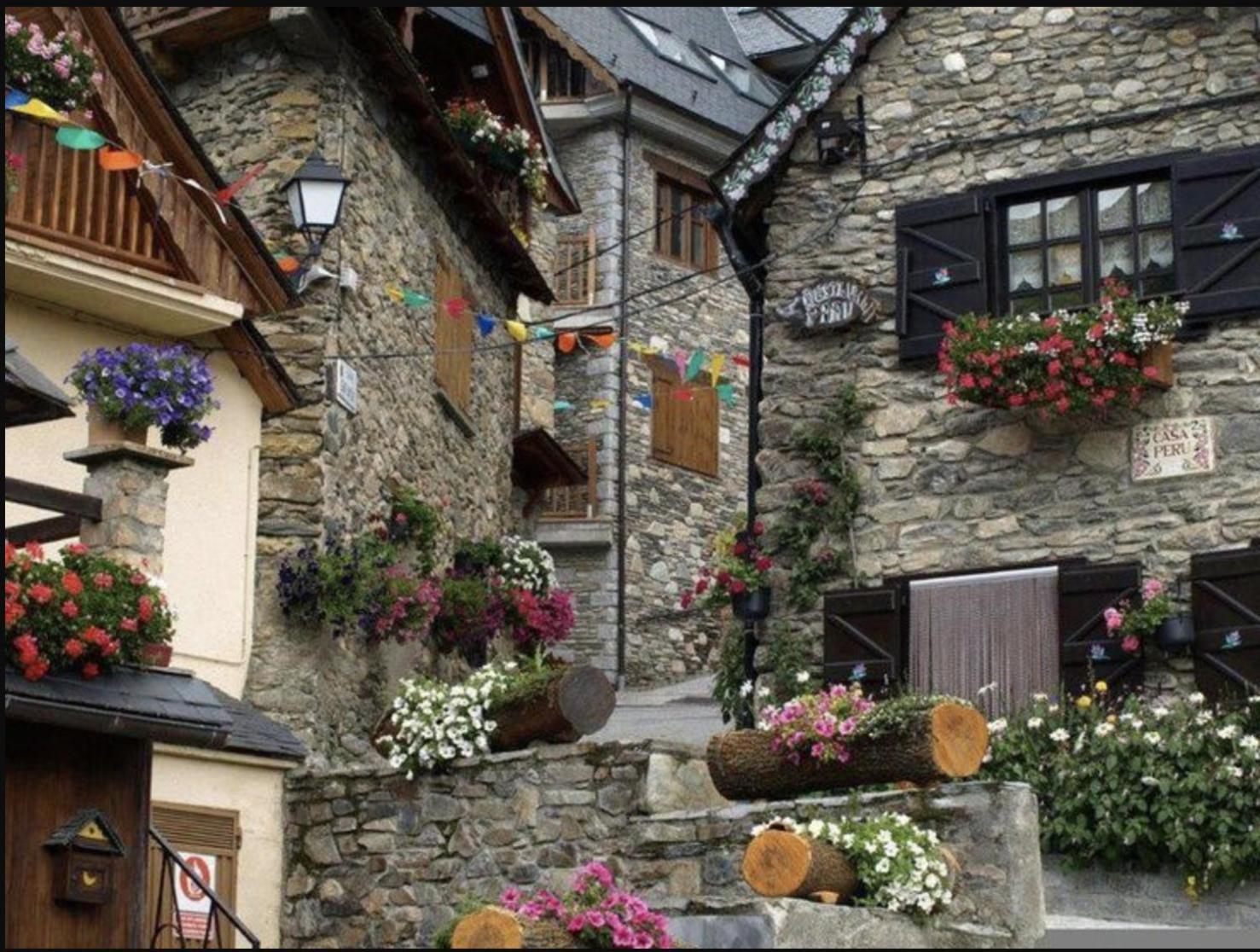 Casa De Piedra Con Encanto En El Bonito Pueblo De Bagergue Εξωτερικό φωτογραφία